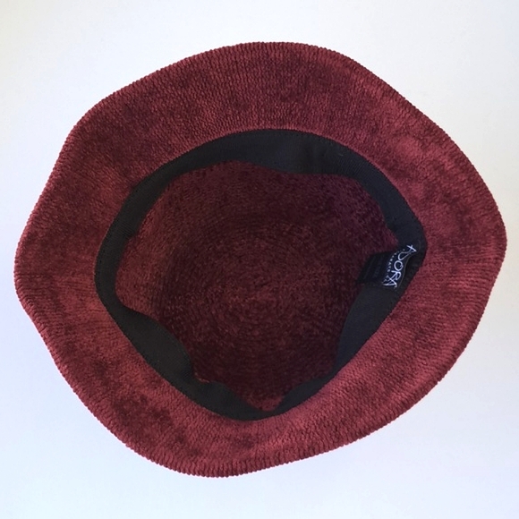Beautiful Burgundy Chenille Winter Cloche Hat w/ Bow by Adora Vintage Style - Picture 8 of 9